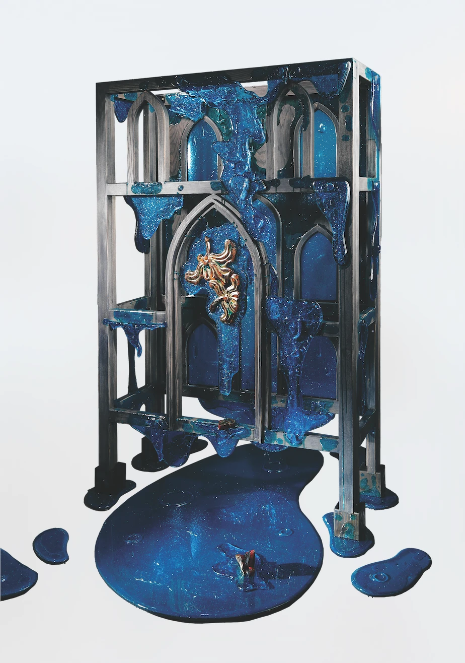 Nguyễn Sơn, “Tôi vẫn tin vào giấc mơ của mình!” (2022), acrylic, chạn gỗ, video 3D, 166 x 105 x 130 cm