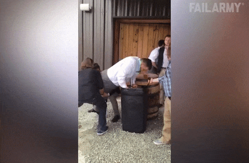 Thế này thì ai mới đủ niềm tin để đỡ ông đây