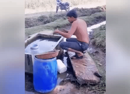 Cách tắm không chạm nước