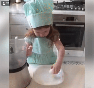 Khi nhà có con gái