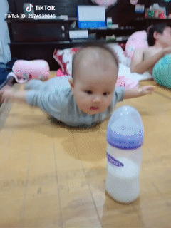 Muốn uống sữa thôi mà