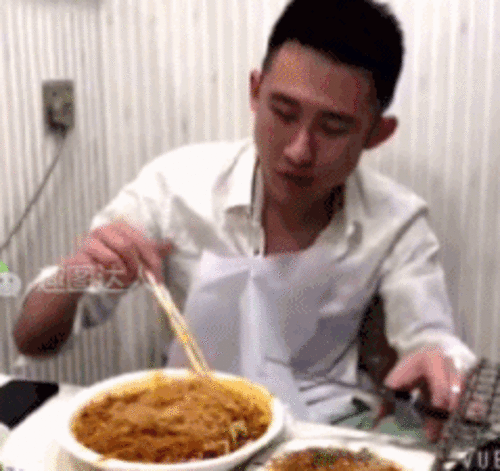 Cách ăn mỳ quý phái. 10-anh-hai-hot-nhat-facebook-trong-ngay-9