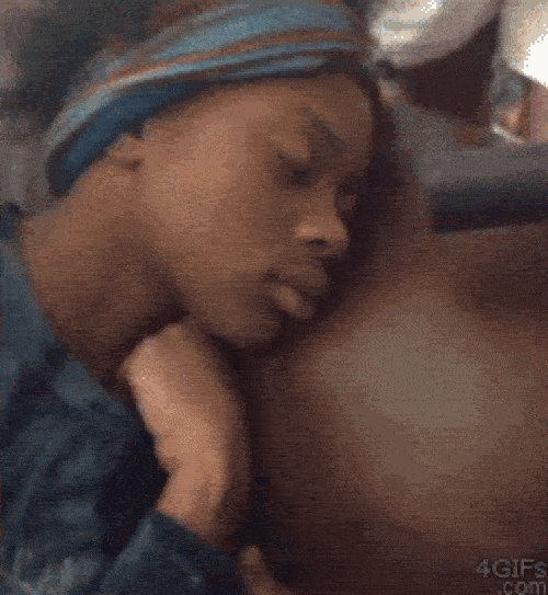 Không thể ngủ lười hơn được.