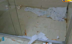 Cảnh tượng khó tin trong căn phòng. Hai cô gái trốn khỏi khách sạn lúc mờ sáng, quản lý chết lặng khi mở cửa