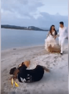 Nghề nào cũng có nỗi khổ. Nghề nào cũng có nỗi khổ.