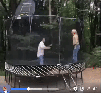 Không thèm chơi với anh nữa.