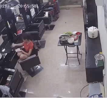 Dọn cơm rồi chỉ chờ anh về thôi. Dọn cơm rồi chỉ chờ anh về thôi.