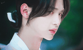 Mỹ nam giả gái đẹp nhất màn ảnh Hàn khiến fan mê mẩn-6