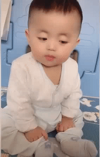 Chì là buồn ngủ thôi mà. Chì là buồn ngủ thôi mà.