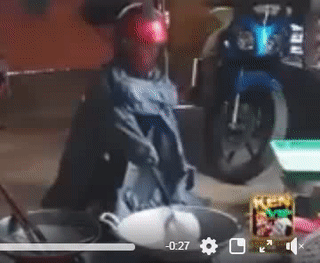 Khi vợ bắt nấu ăn.