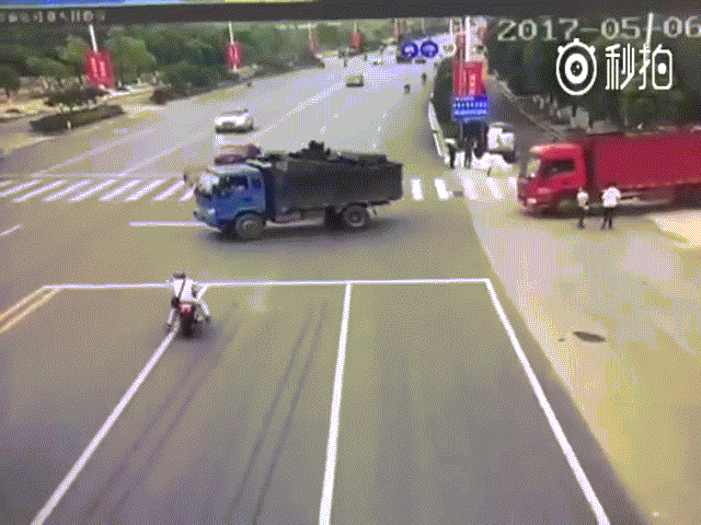 Cái kết bất ngờ của người đâm sầm vào xe tải, gây nổ lớn 