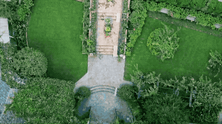 Khu vườn 5000m² đẹp không thể rời mắt, được người đàn ông cải tạo từ bãi đất hoang suốt 17 năm ảnh 25