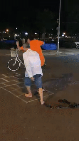 Trở về tuổi thơ Trở về tuổi thơ