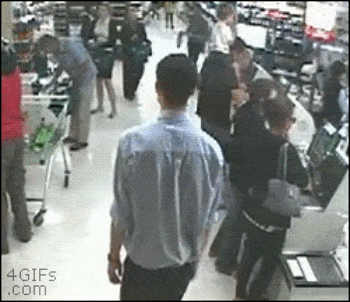 Phản ứng quá nhanh khiến mọi người một phen hú vía