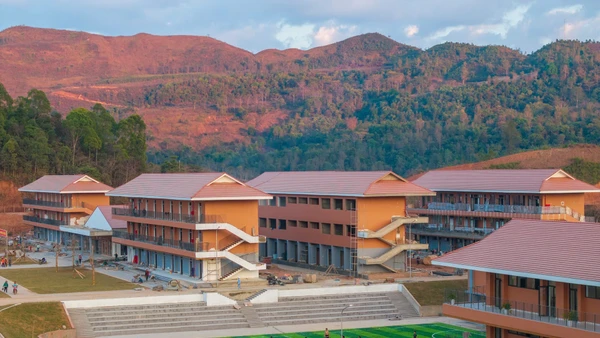 Đồng loạt khởi công 121 trường nội trú liên cấp tại các xã biên giới