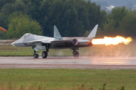 Siêu tiêm kích thế hệ 5 Su T-50 Nga bốc cháy