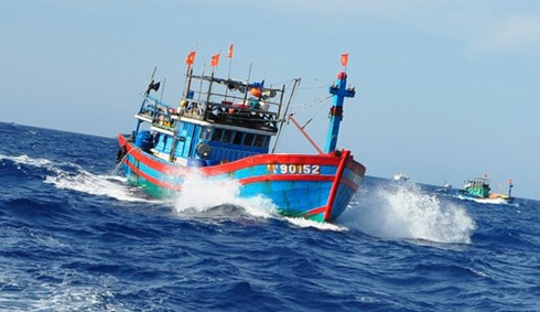Ngư dân can trường đánh bắt trên vùng biển Hoàng Sa (ảnh minh họa).
