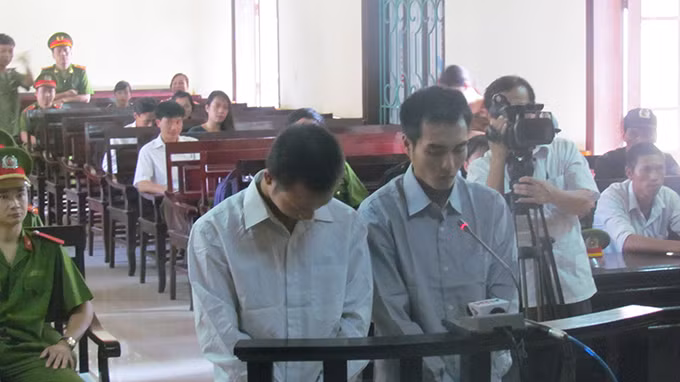 Phạt tù hai kẻ trộm cắp ở Formosa, Vũng Áng