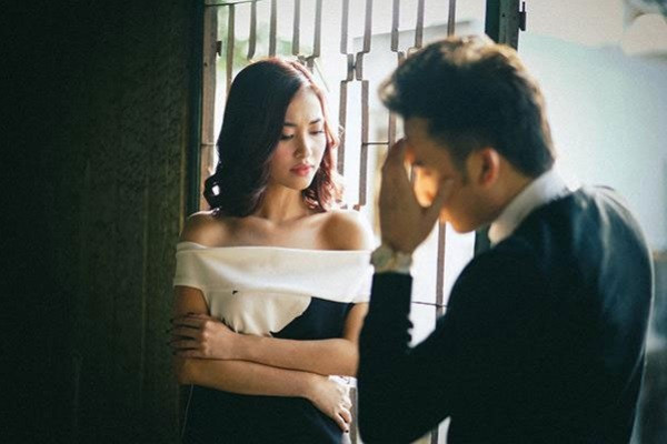 Người yêu cũ của chồng giúp tôi đi “bắt gian” tại trận