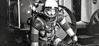 Người duy nhất được an táng trên Mặt Trăng ảnh 3 Người duy nhất được an táng trên Mặt Trăng