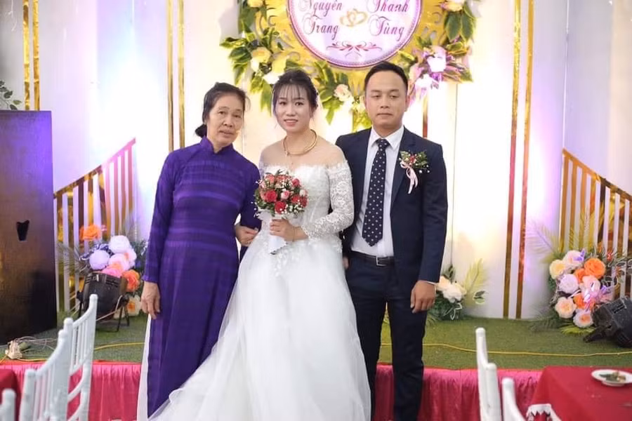 Cô dâu “dở khóc dở cười” lên mạng kêu than vì tin nhầm thợ ảnh