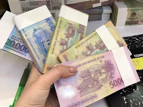 Gần Tết, nhân viên ngân hàng lại 