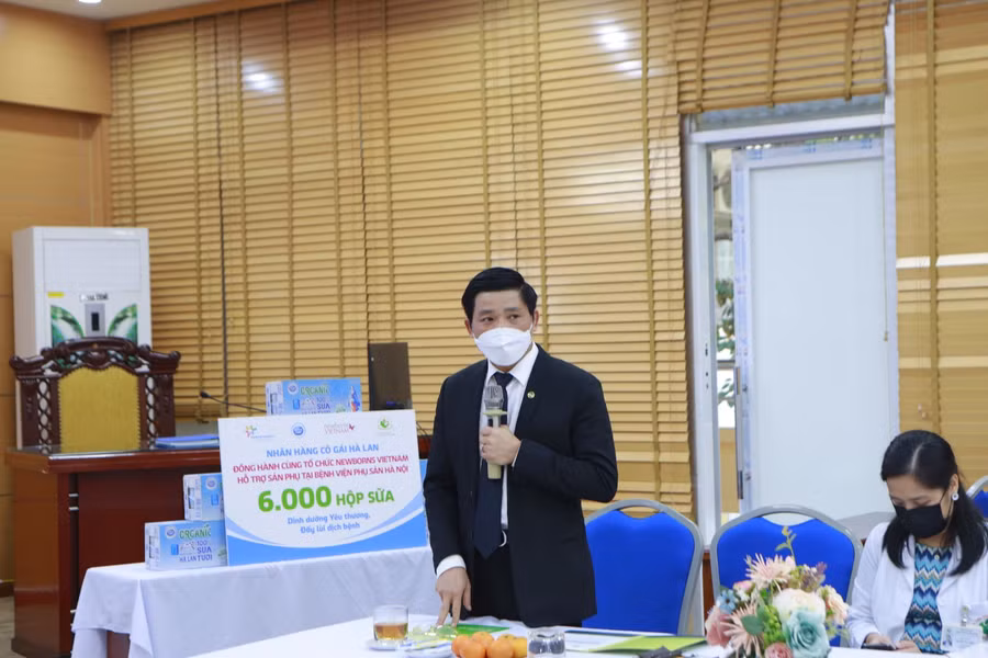 “Sự hỗ trợ kịp thời của Cô Gái Hà Lan giúp bệnh nhân được chăm sóc dinh dưỡng tốt hơn, đội ngũ y bác sĩ có thêm động lực vượt qua những khó khăn ở phía trước”, PGS.TS Nguyễn Duy Ánh – Giám đốc Bệnh viện Phụ sản Hà Nội chia sẻ.