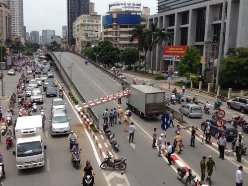  cầu vượt Láng Hạ Hiện trường vụ tai nạn