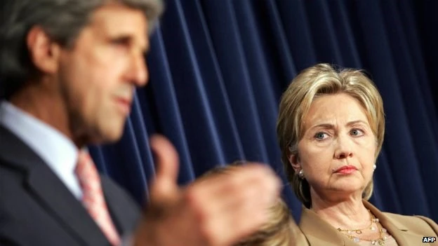 Cả bà Hillary Clinton và ông John Kerry đều từng bị Đức nghe lén?