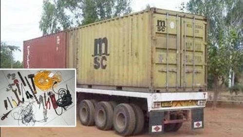 Móc ruột container, biến thịt bò, thịt trâu thành… thịt gà thối