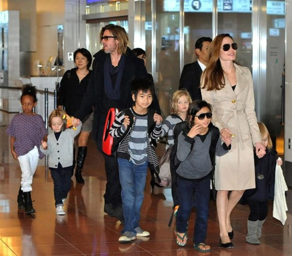 Jolie - Pitt: Dạy con kiểu hoang dại