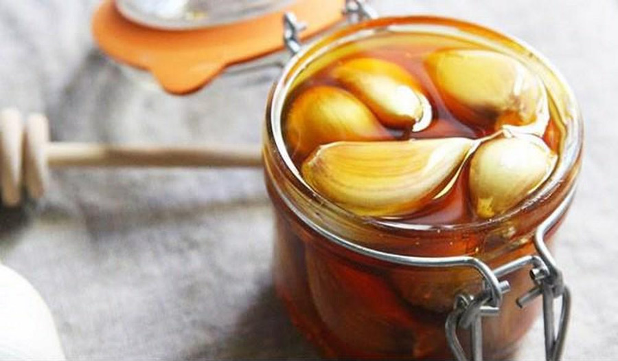 Ngâm tỏi với mật ong theo cách này, mỗi ngày dùng 1 thìa còn tốt hơn cả nhân sâm, tổ yến ảnh 2