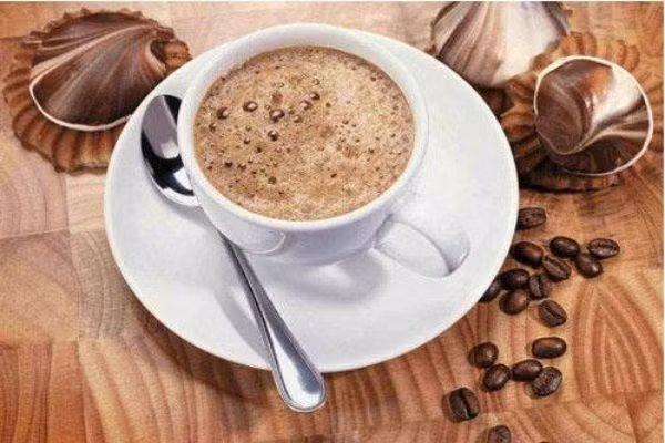 4 loại thực phẩm dễ gây ung thư hơn thuốc lá ảnh 5 Cà phê hòa tan. Một số các nghiên cứu khoa học đã chỉ tra trong cà phê hòa tan, lá chè khô, bột lúa mạch rang đều phát hiện nồng độ acrylamide cao.
