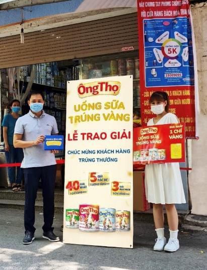 Sữa đặc Ông Thọ mừng sinh nhật 45 năm với cơn mưa vàng đã đến với nhiều khách hàng ảnh 1