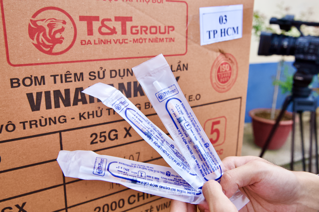 T&T Group bàn giao 8,5 triệu bộ bơm kim tiêm phục vụ chiến dịch tiêm chủng phòng COVID-19 ảnh 2 T&T Group bàn giao 8,5 triệu bộ bơm kim tiêm phục vụ chiến dịch tiêm chủng phòng COVID-19 ảnh 2