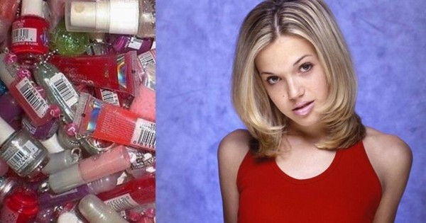 10 xu hướng làm đẹp siêu hot thời Y2K, giờ nhìn lại nhiều người thốt lên "kỳ quá đi" ảnh 7 10 xu hướng làm đẹp của những năm Y2K mà bây giờ bạn có thể thấy rất… khó hiểu - ảnh 7