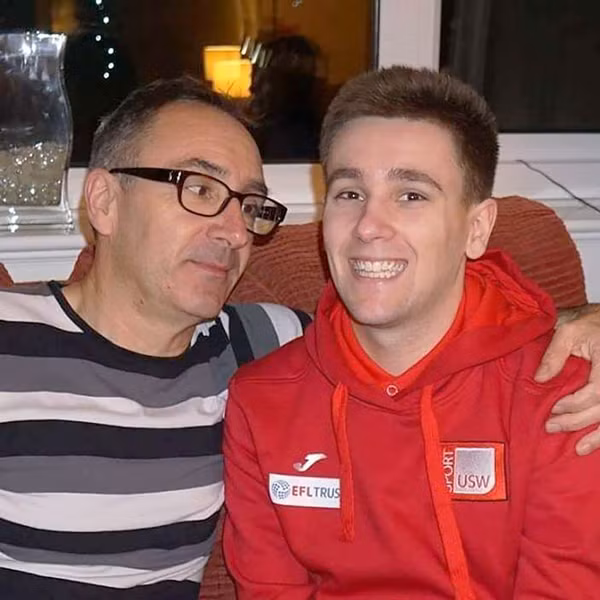 Một thanh niên chết vì cục máu đông sau khi ngồi yên chơi game quá nhiều - ảnh 2