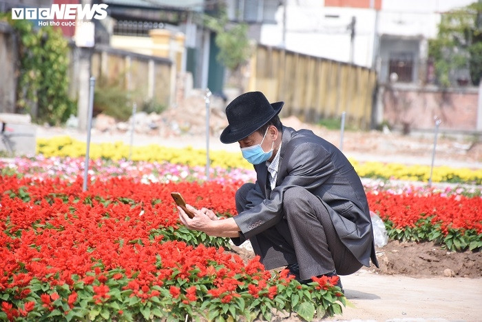 Ảnh: Chiều mùng 1 Tết vắng lặng tại tâm dịch Chí Linh - 7