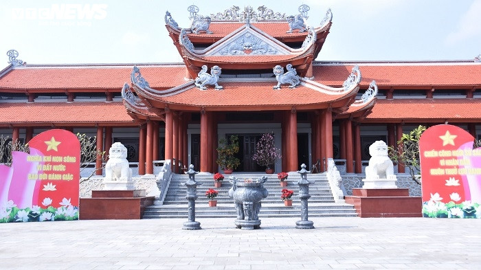 Ảnh: Chiều mùng 1 Tết vắng lặng tại tâm dịch Chí Linh - 9