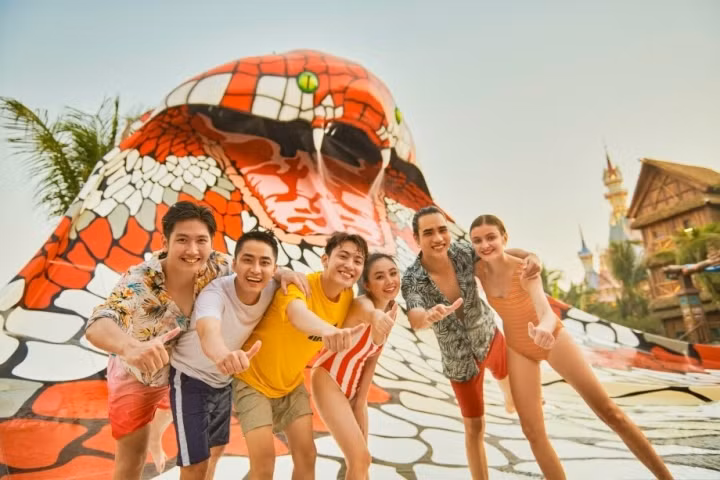 Ưu đãi siêu đỉnh mua vé vui chơi tặng phòng khách sạn 