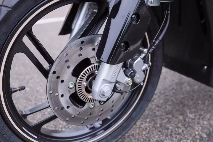 VinFast Theon ‘full option’ – Chiếc xe điện tưởng chỉ có trong truyền thuyết - 2