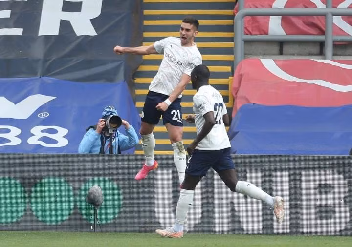 Kết quả Ngoại Hạng Anh: Đánh bại Crystal Palace, Man City chờ vô địch sớm - 2