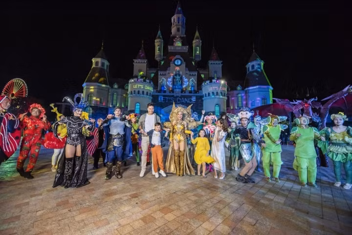 Ưu đãi siêu đỉnh mua vé vui chơi tặng phòng khách sạn 