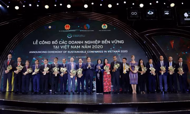 Vinamilk dẫn đầu Top 100 doanh nghiệp bền vững Việt Nam năm 2020 - 1