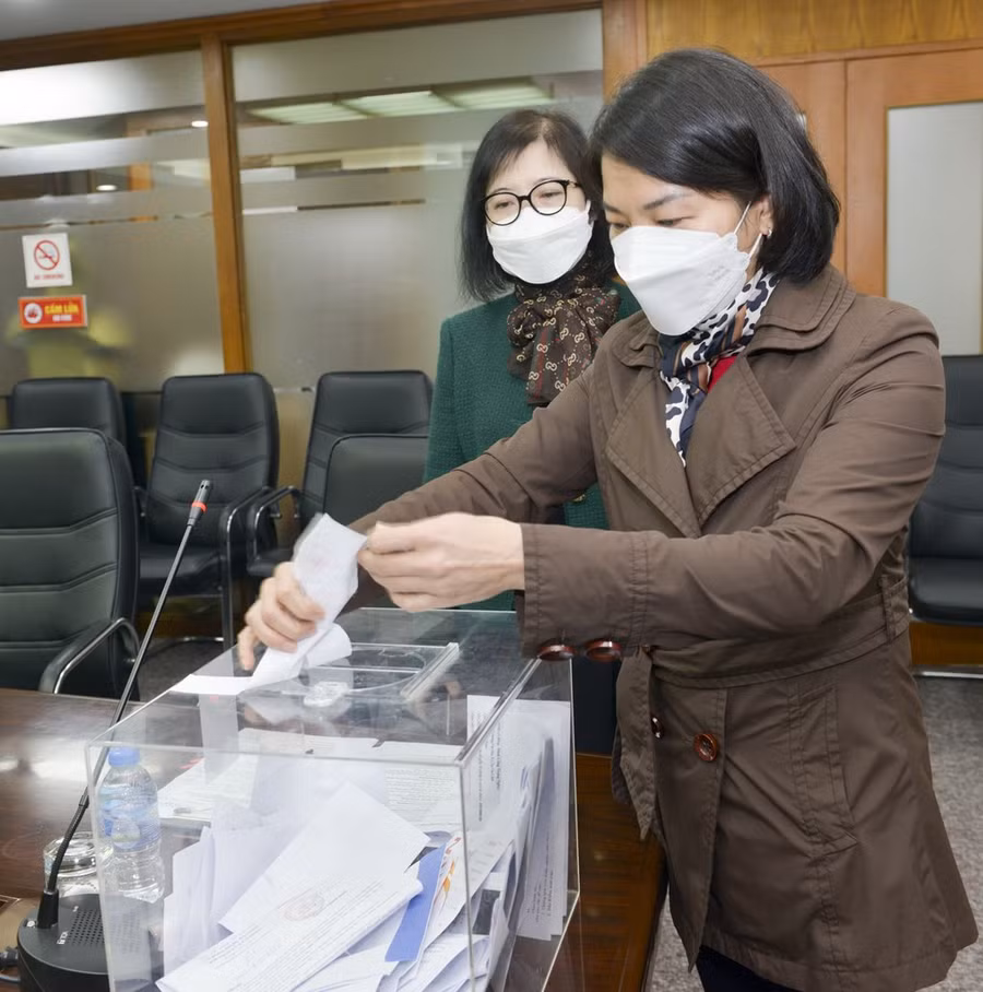 PV GAS LPG lấy ý kiến cổ đông bằng văn bản để thông qua Nghị quyết ảnh 2