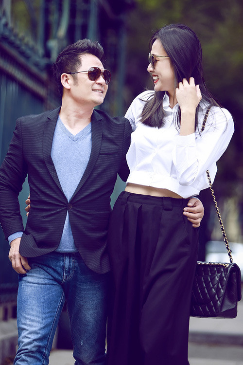 Bằng Kiều và Dương Mỹ Linh hút ánh nhìn khi ôm eo dạo phố - Ảnh 3 Bằng Kiều và Dương Mỹ Linh hút ánh nhìn khi ôm eo dạo phố - Ảnh 3