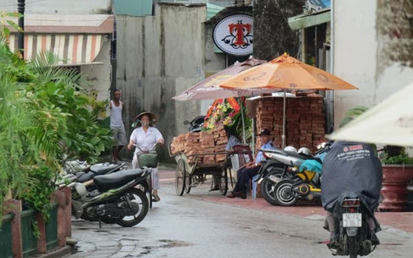 Ẩu đả bằng súng giữa đêm, dân sợ hãi chạy tán loạn