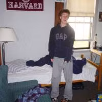 Hầu hết không ai tin rằng một dự án “ra lò” từ khu ký túc xá đại học lại có thể biến thành một trong những trang web lớn nhất trên Internet hiện nay.