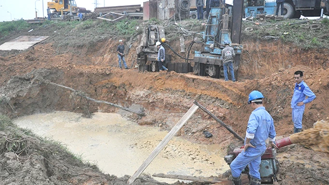 Khởi tố vụ án 9 lần vỡ đường ống nước sông Đà