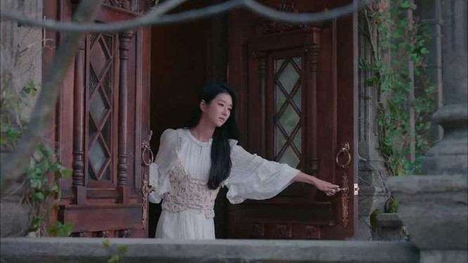 8 bộ trang phục trong “Điên Thì Có Sao” giúp Seo Ye Ji trở thành biểu tượng thời trang mới ảnh 19 8 bộ trang phục trong Điên Thì Có Sao giúp Seo Ye Ji trở thành biểu tượng thời trang mới - ảnh 19